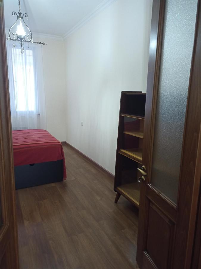 Spacious One Bedroom Apartment In The City Centre Erywań Zewnętrze zdjęcie