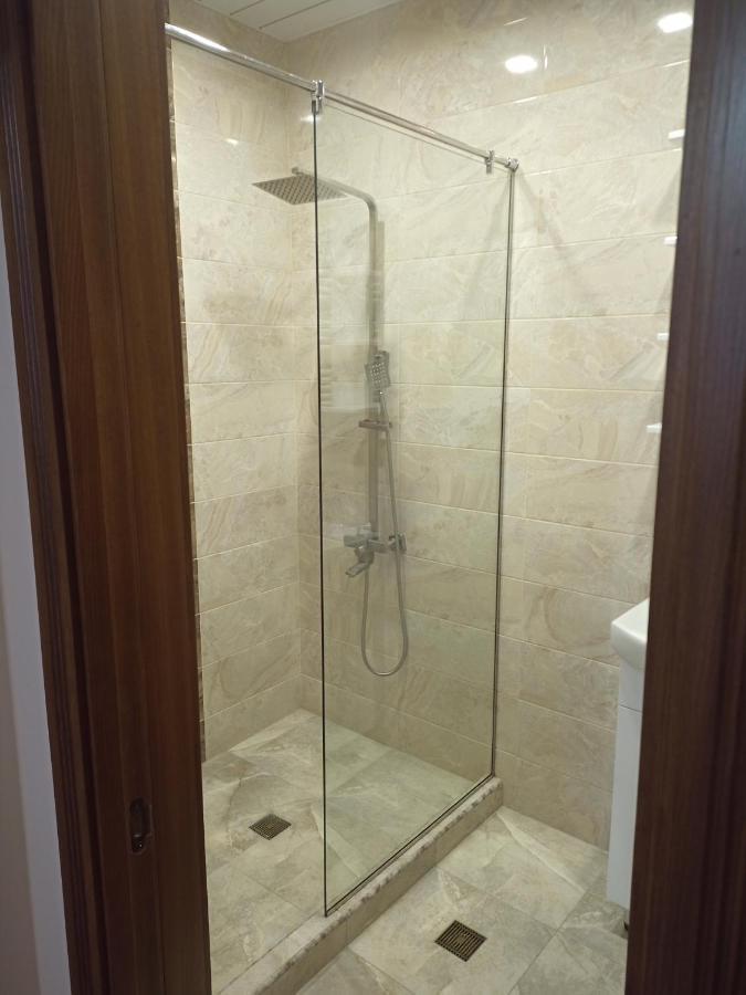 Spacious One Bedroom Apartment In The City Centre Erywań Zewnętrze zdjęcie